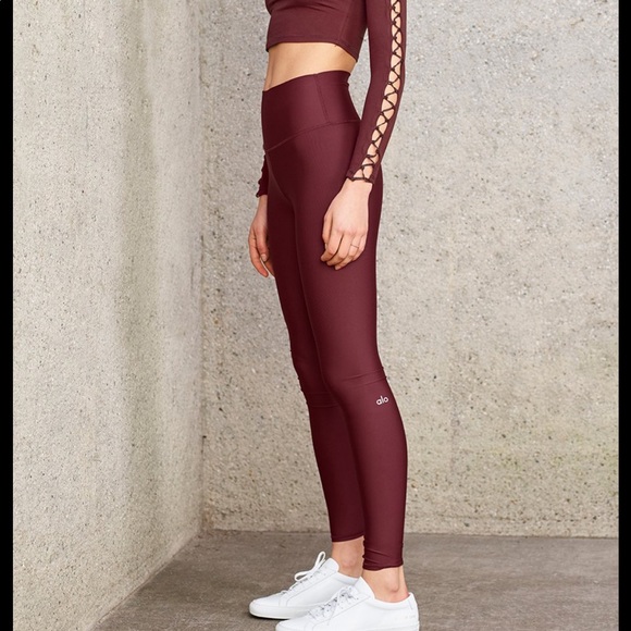 ALO Yoga Pants - Alo airlift legging